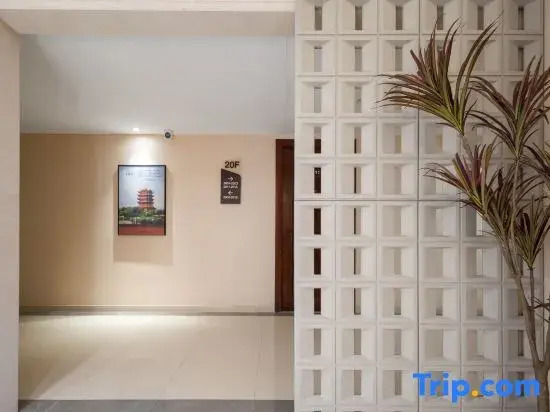 Orange Hotel