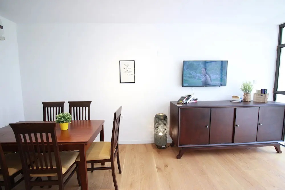 Specious 2Br Apt By German Colony