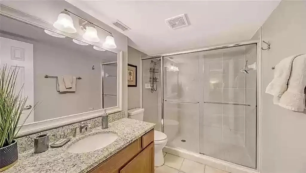 Lovely 3 Bedroom Condo On Golf Course