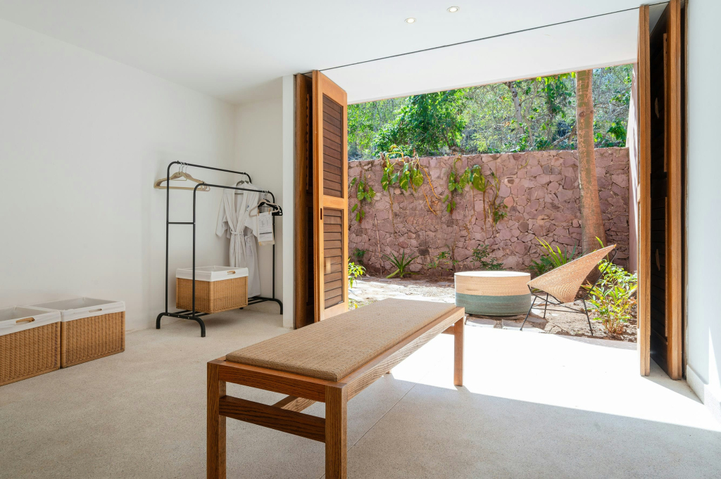 El Careyes Club & Residences