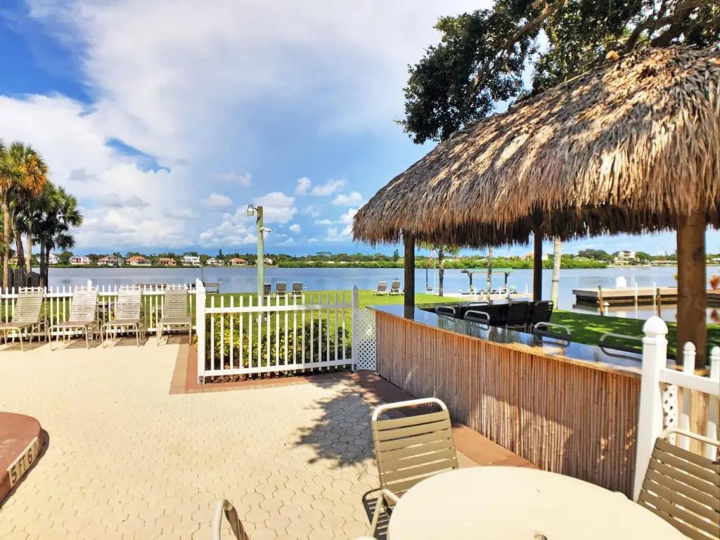 Sea Club II 5955 #8E