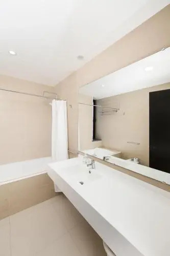 XA Apartments RRAL-579
