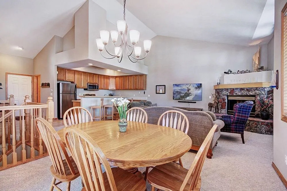 White Wolf 22 3 Bedrooms 2.5 Bathrooms Townhouse