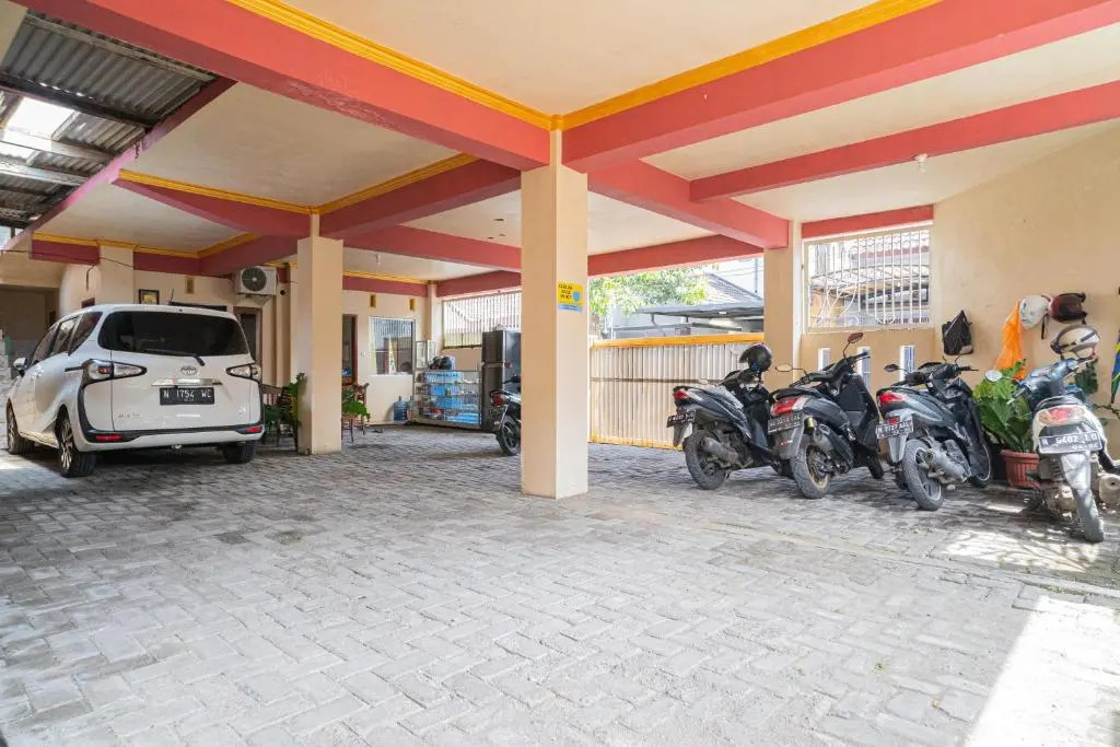 Hotel O D&a Guesthouse Syariah And Rent Car