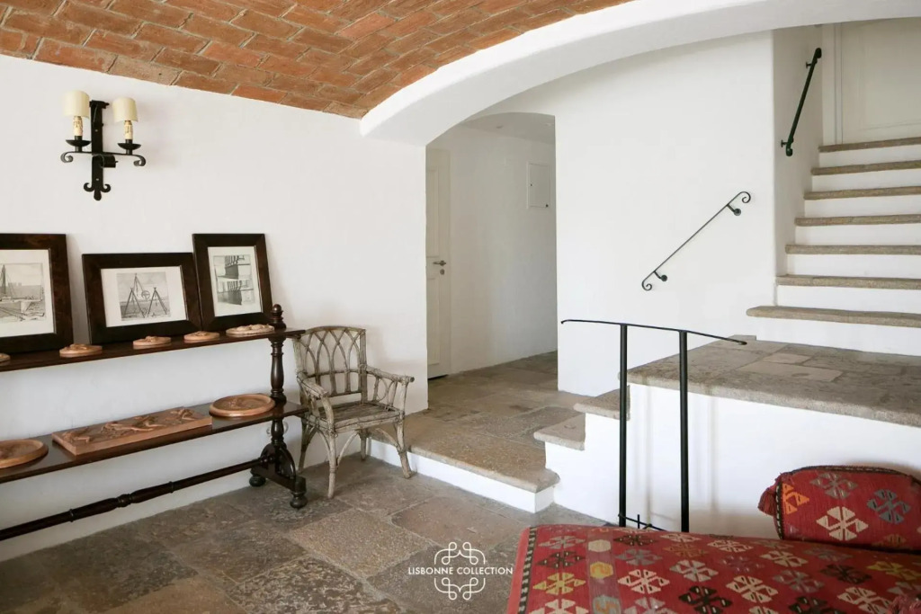 Alfama Deluxe Duplex 53 by Lisbonne Collection