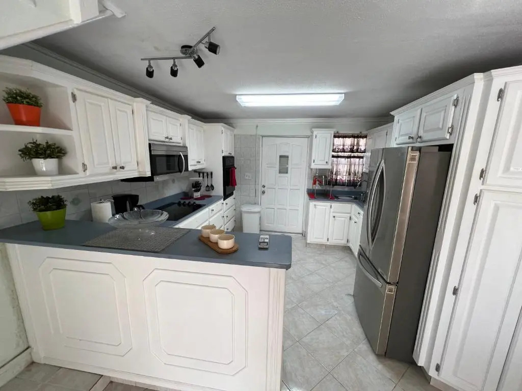 Spacieux Duplex de 3 chambres à Gd Case