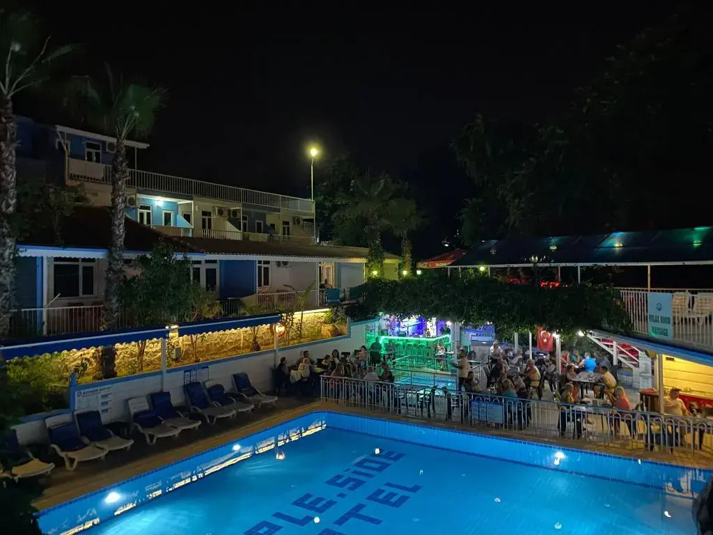 Side Temple Hotel