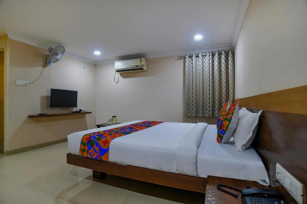 FabHotel Pishori - Vijay Nagar