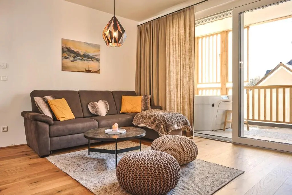 die Tauplitz Lodges - Alm Lodge A5 by AA Holiday Homes