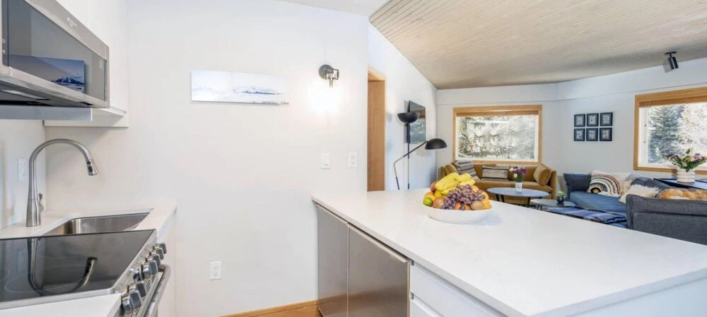 Ice House 305 by Exceptional Stays