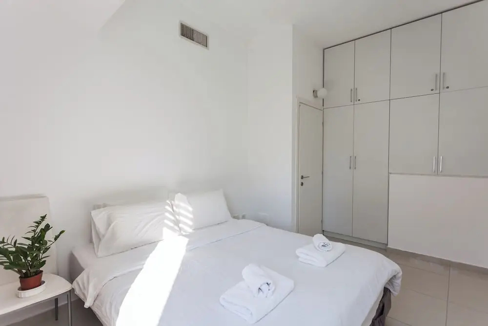 2 bedroom apartment by Hilton Beach