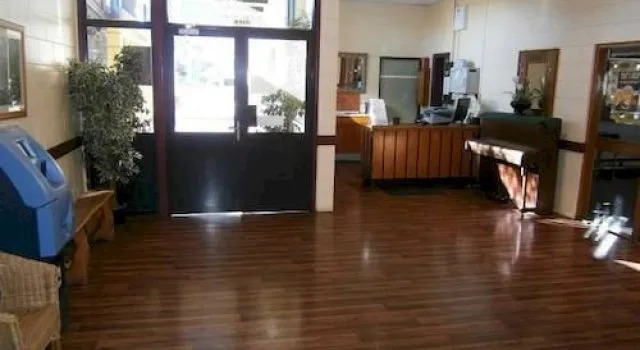 Tara Hotel Motel