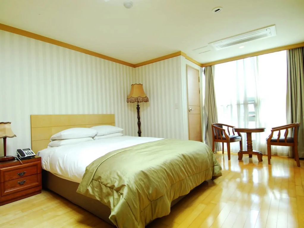 M Chereville Residence - MC Korea