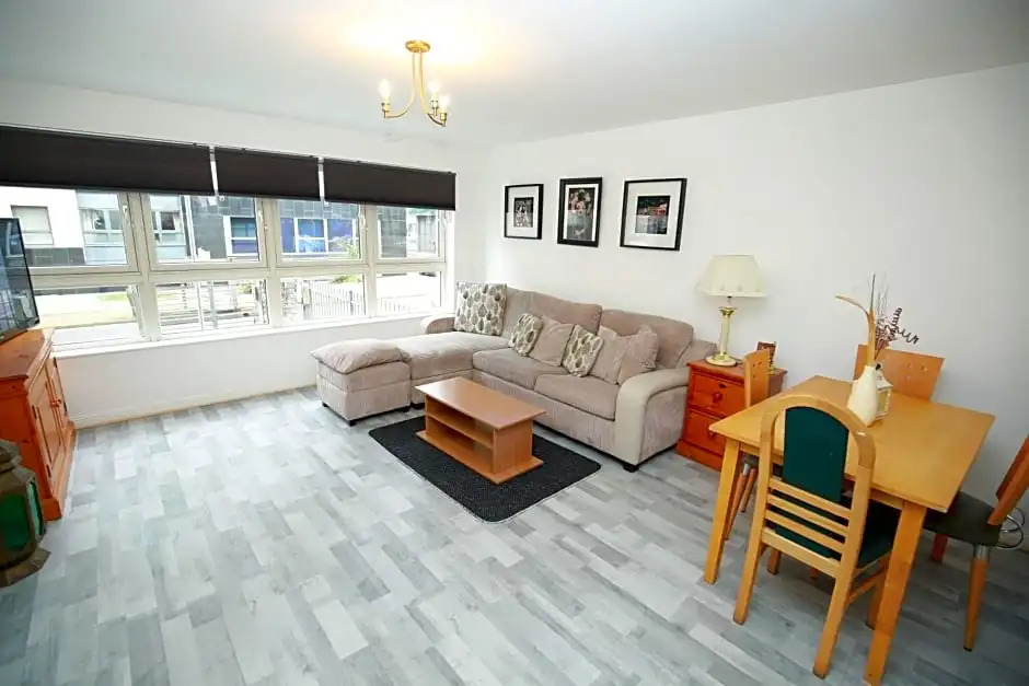 Wallace Apartment