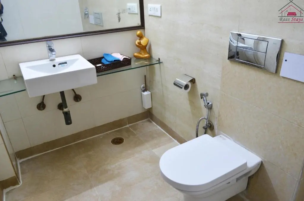 Furnished 1 Bedroom Independent Apartment 5 in Greater Kailash - 1 Delhi with Balcony