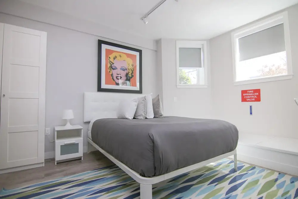 Maverick Suites at 89 Marion