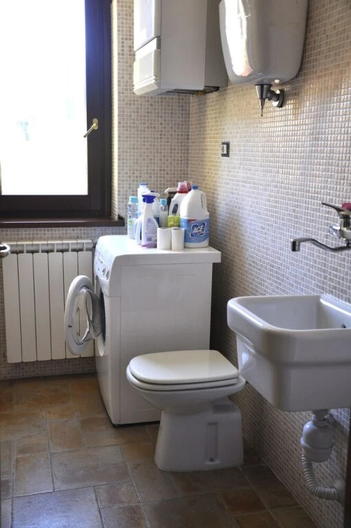 B&B Home Larina