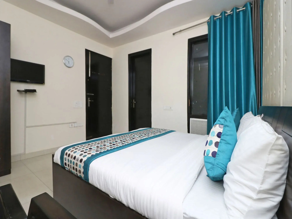 Springs Homes By OYO Rooms