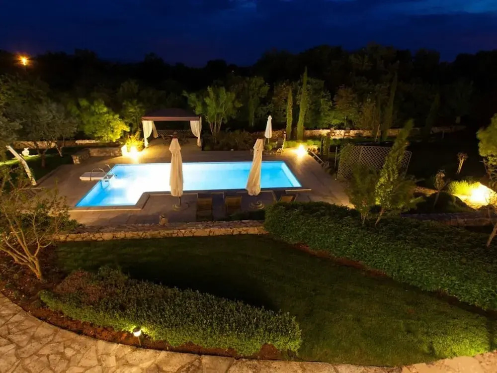 House of Olives Comfortable Holiday Residence
