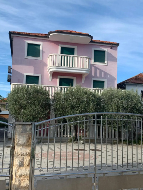 Villa Magica