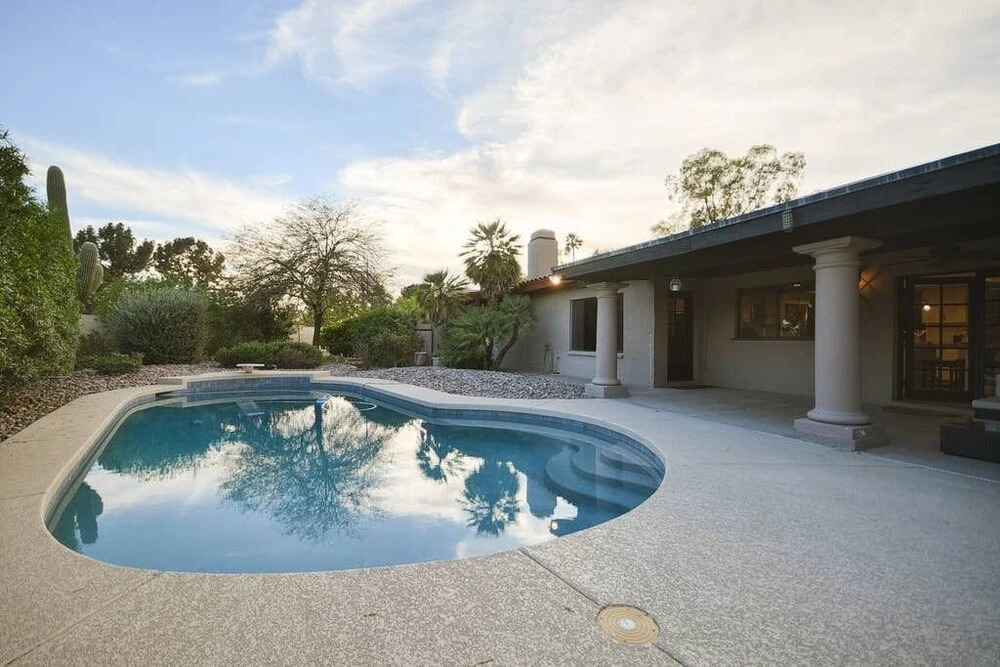Tidy & Spotless Huge Paradise House - Private Pool & BBQ