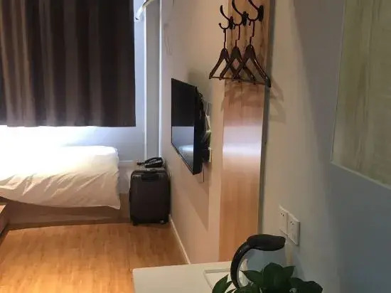 Phoenix Shuicheng Holiday Hotel