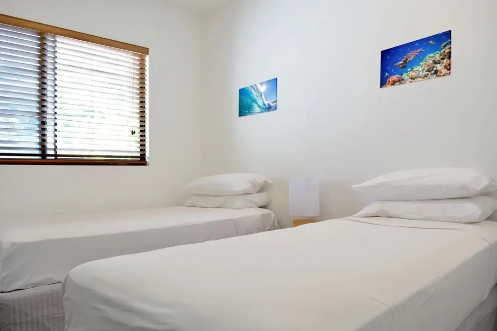 Beachfront 3-bed With Pool & Stunning Ocean Views