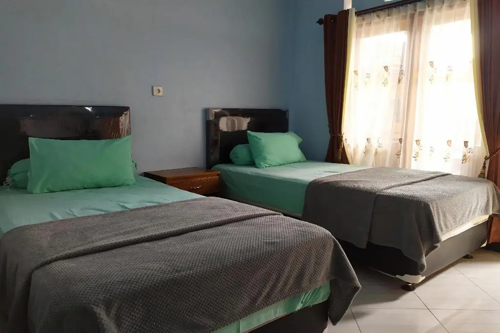 Hotel Tubalong Taliwang Syariah