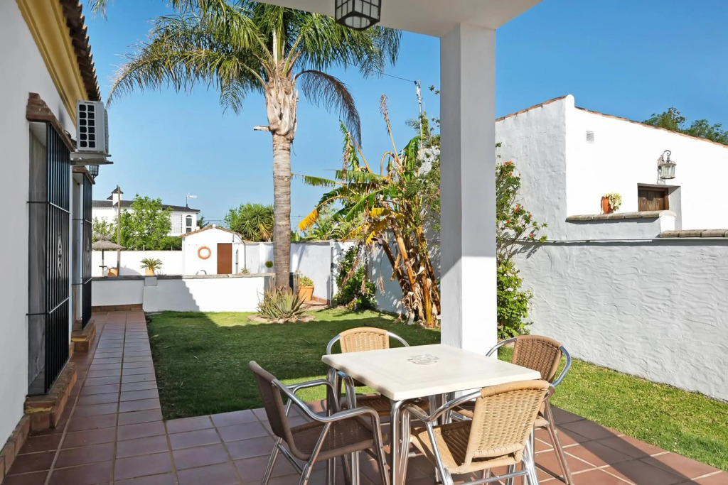 Casa Villanueva 4 - Sólo Familias