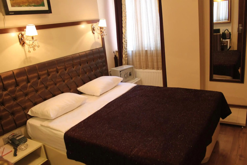 Gloria Tibi Hotel