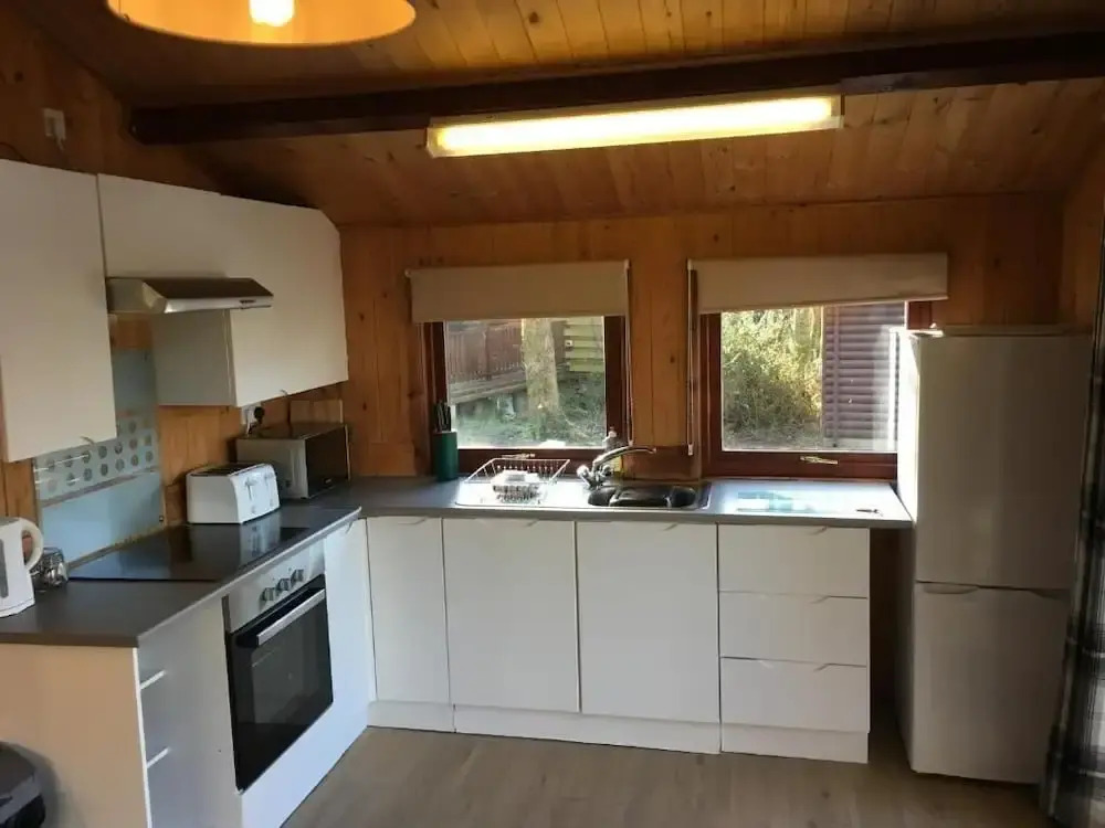 Snowdrop 13-Hot Tub-Woodlandlodges-Carmarthenshire