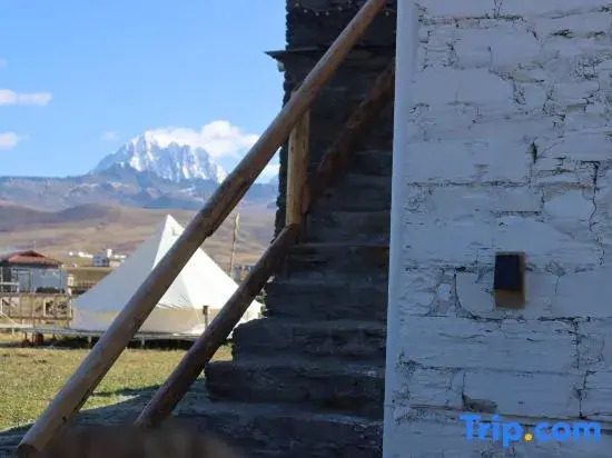 Yaoshan · Muxue Homestay (Tagong Grassland)