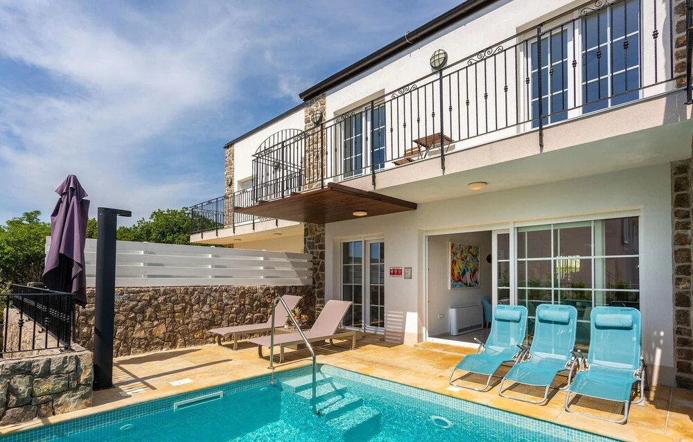 Beautiful Home In Kornic