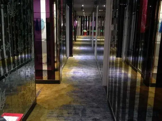 Haomeng Hotel (Shanghai Pengpu New Village Subway Station Branch)