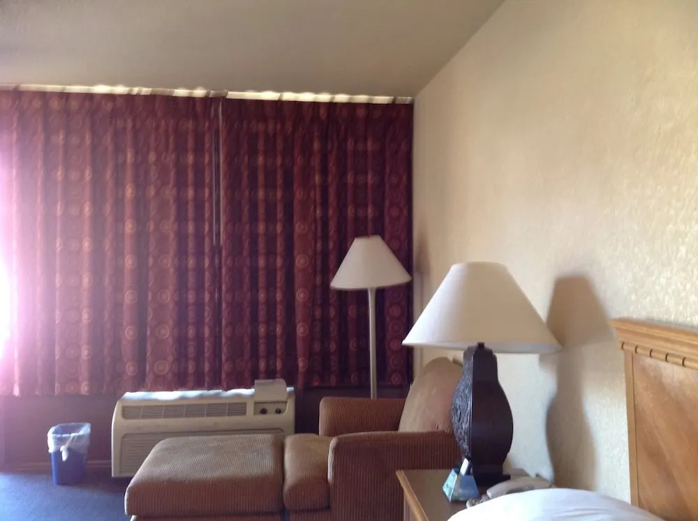 Homeplace Inn