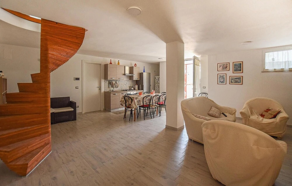 Awesome Home in Castellana Grotte With Wifi and 3 Bedrooms