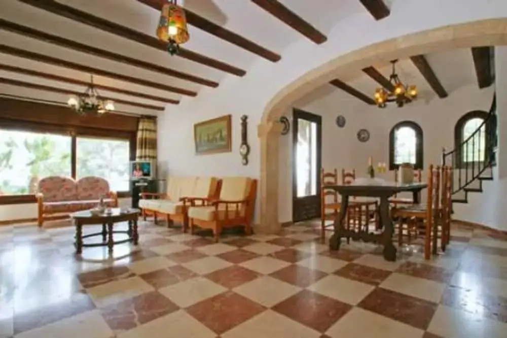 Bonestar in Javea With 5 Bedrooms and 2 Bathrooms