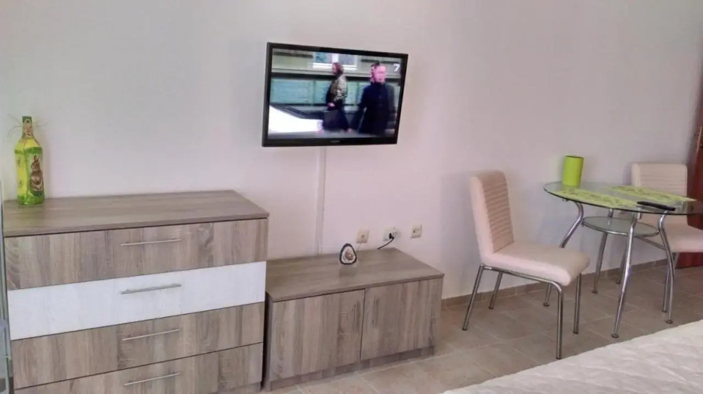 Palm Marina Apartment Complex