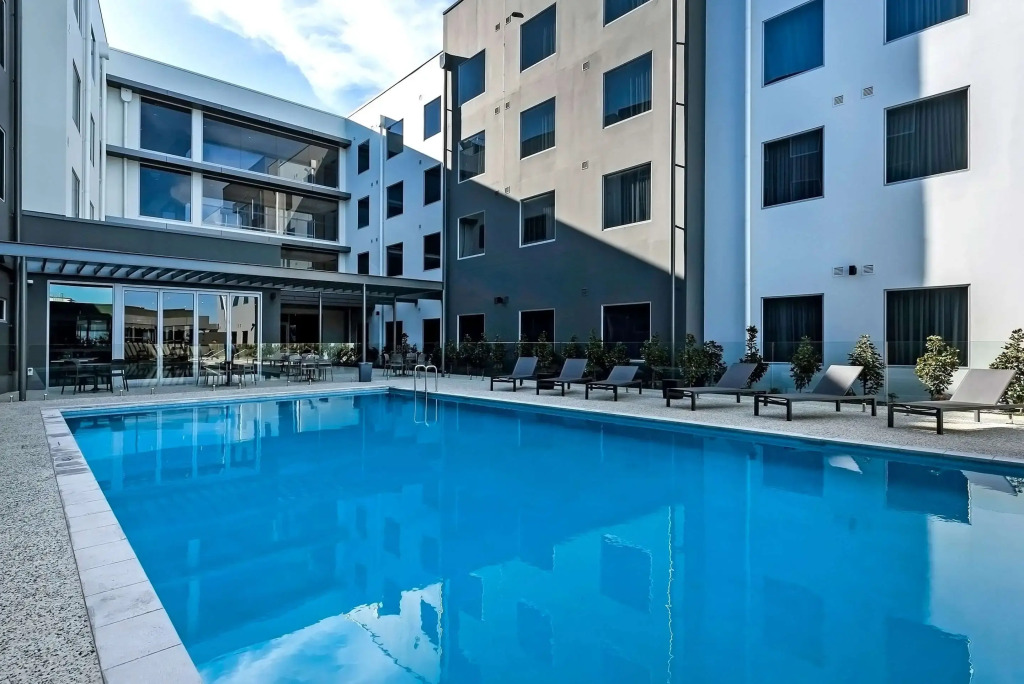 Ingot Hotel