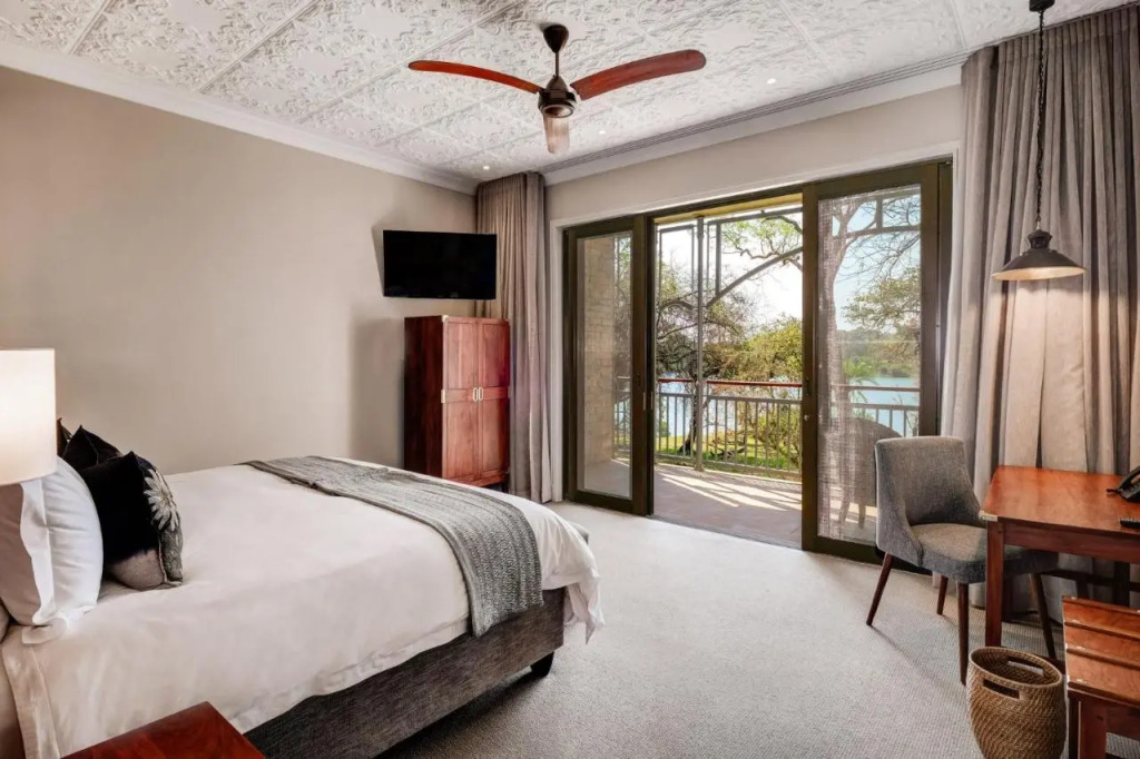 Palm River Hotel