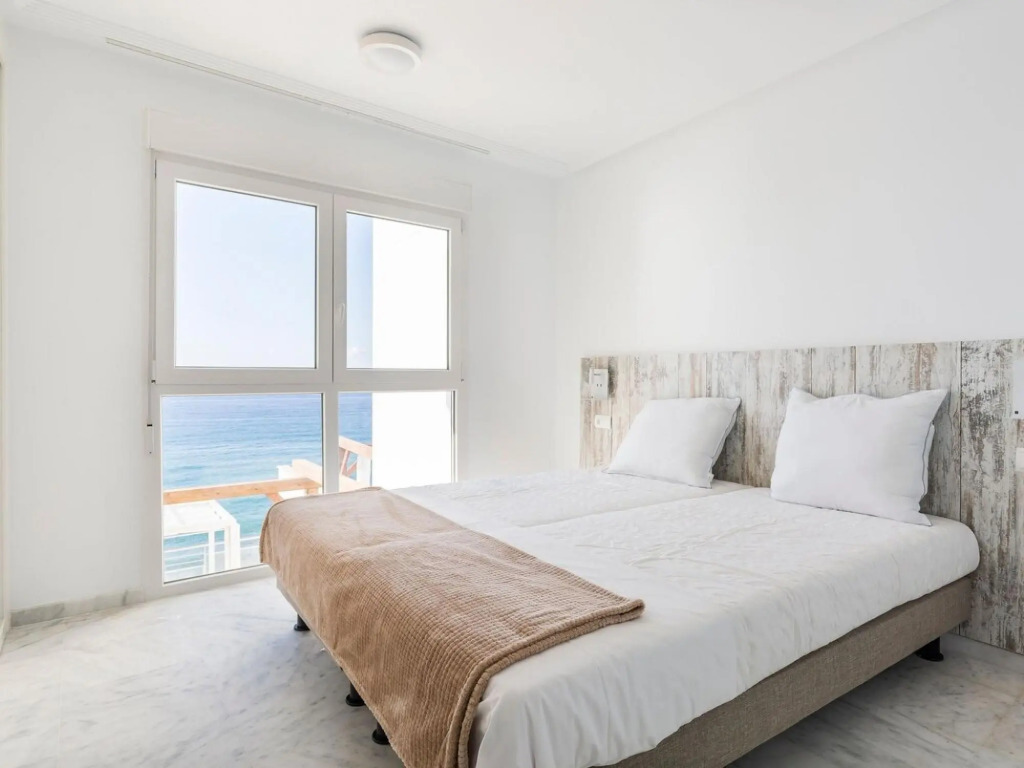 Nice apartment with sea view, on the Spanish coast