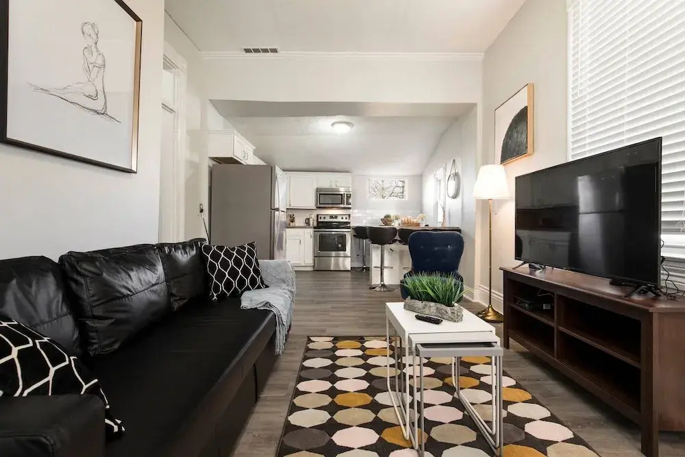 Louisville Dream House 4BR/2BA  by CozySuites