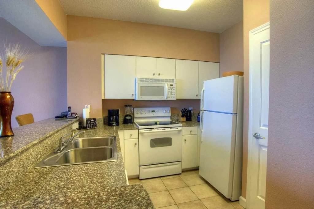 1518 Shores of Panama