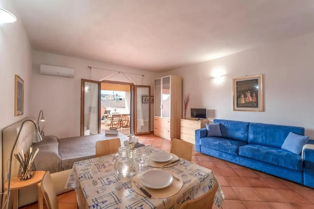 Relaxing Cristal Blu Studio Sleeps 3 Num1489
