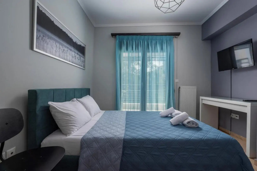 Kosmos Service Apartment City Center 2 With Parking