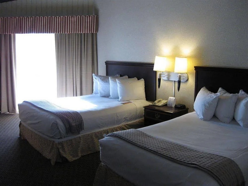 Clock Tower Resort and Conference Center - Rockford