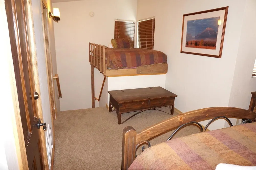 633 3 Bedroom Home