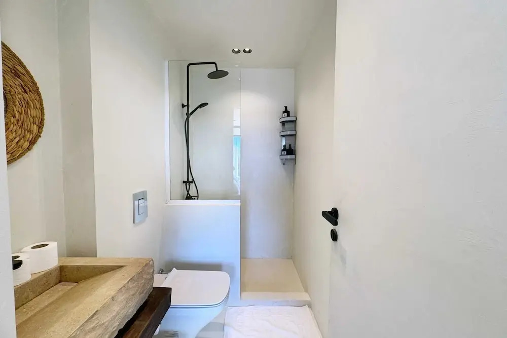 Xuru Stays I The Pyramids Horizon Studio w/ Bathtub