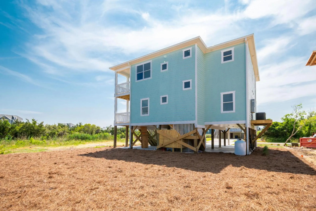 Pappys Place by Oak Island Accommodations