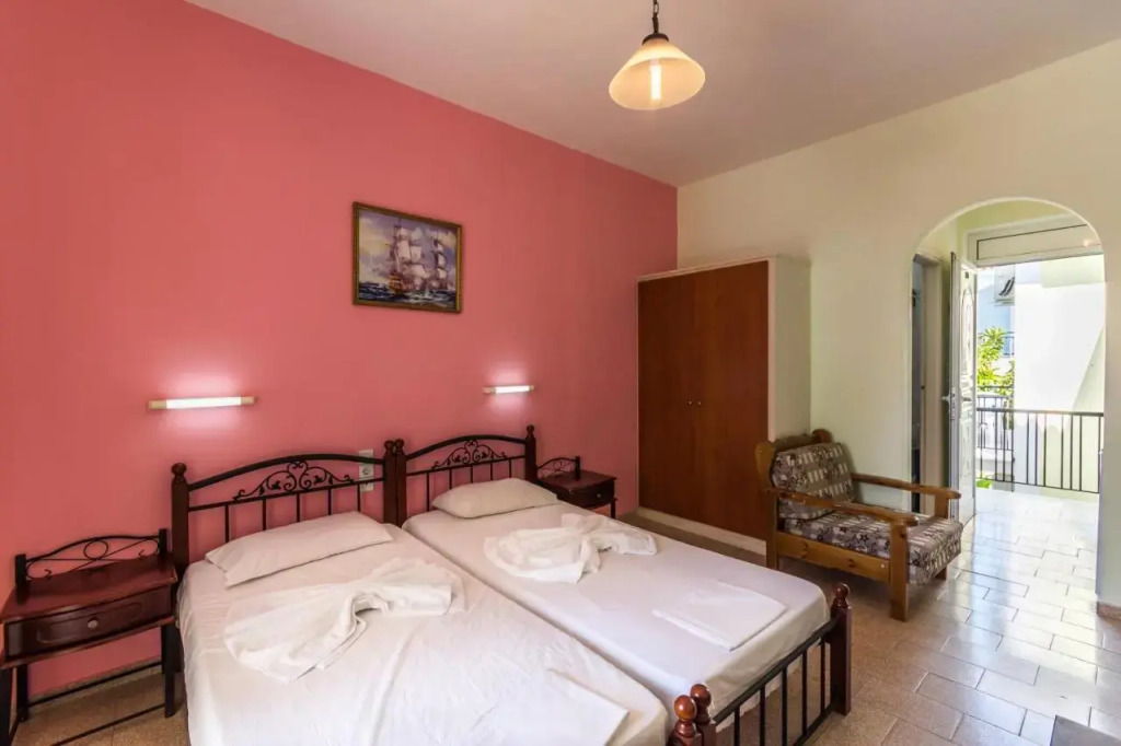 Vossos Hotel Apartments